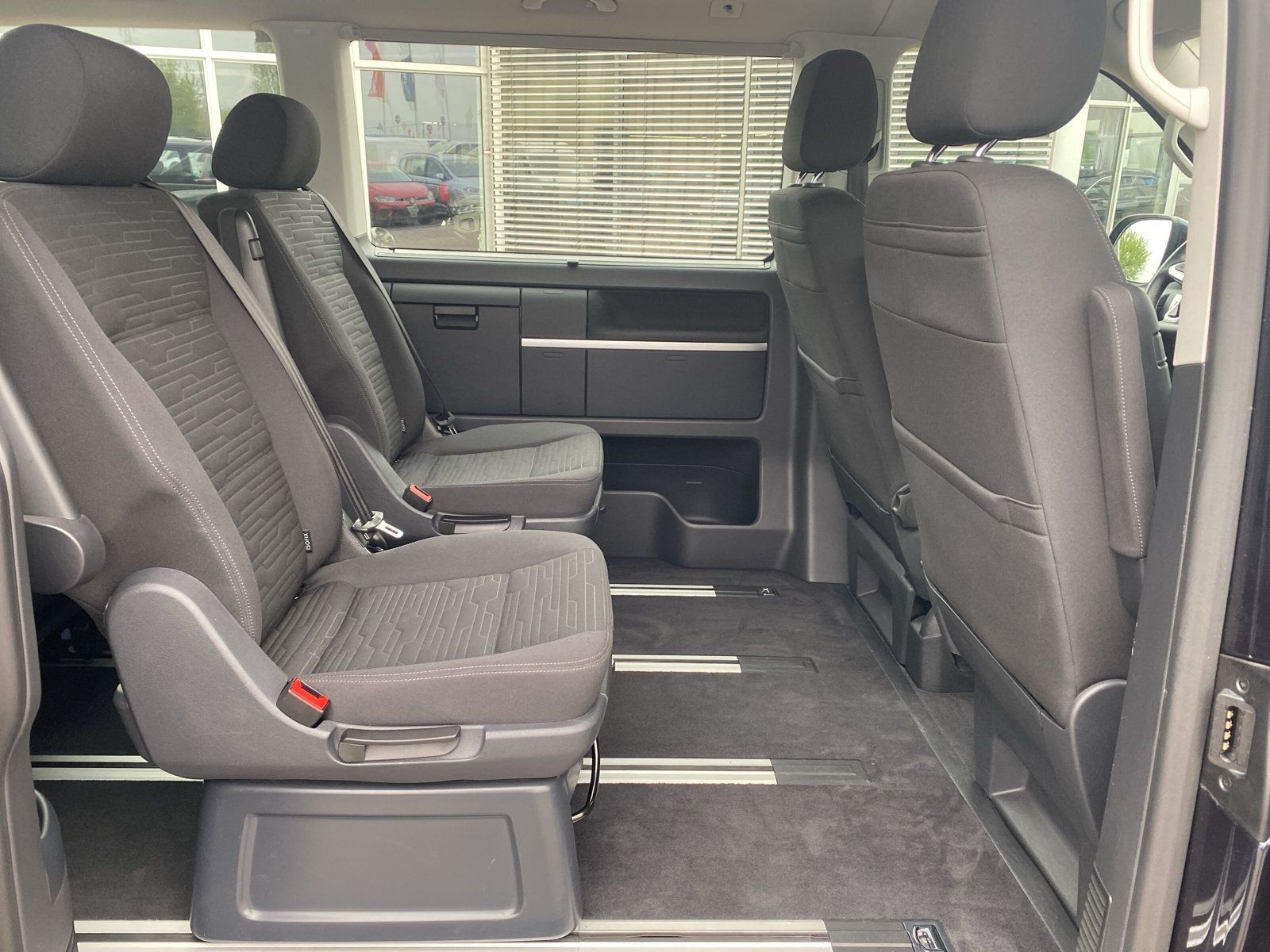 Fahrzeugabbildung Volkswagen T6 Multivan 2.0 TDI DSG 4M STANDHZG KAMERA DCC A