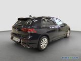 Volkswagen Golf VIII R-Line 1.5 TSI 96 KW 6-Gang Navi App - Volkswagen Golf: Line 6r