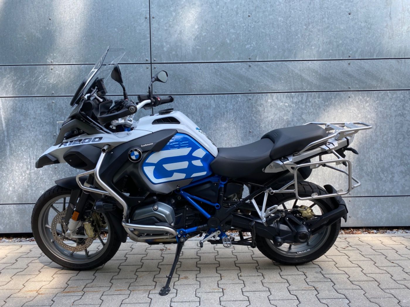 Fahrzeugabbildung BMW R 1200 GS Adventure Rallye 3 Pakete Connectivity