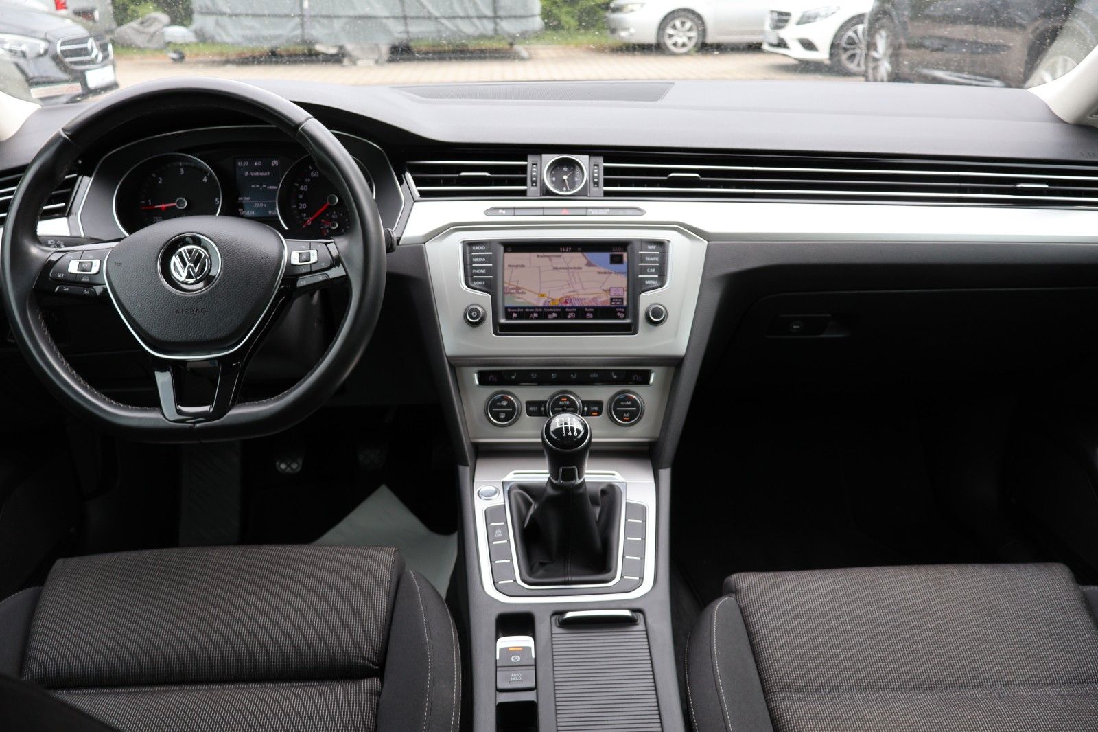 Fahrzeugabbildung Volkswagen Passat Lim. Comfortline BMT/Start-Stopp