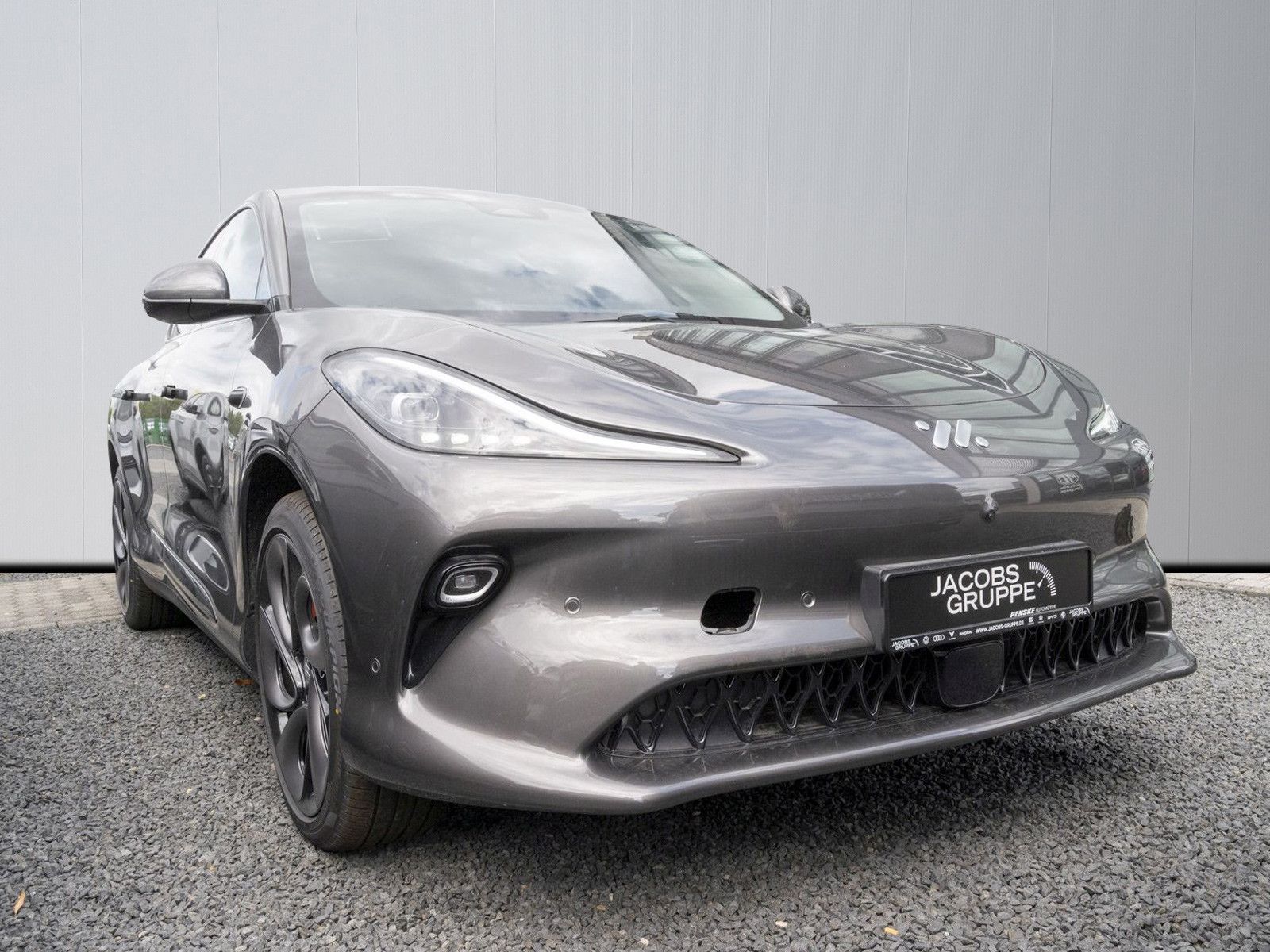 MG IM6 EV Premium AWD + Drive Pack 553kW Wärmepumpe imagem 2