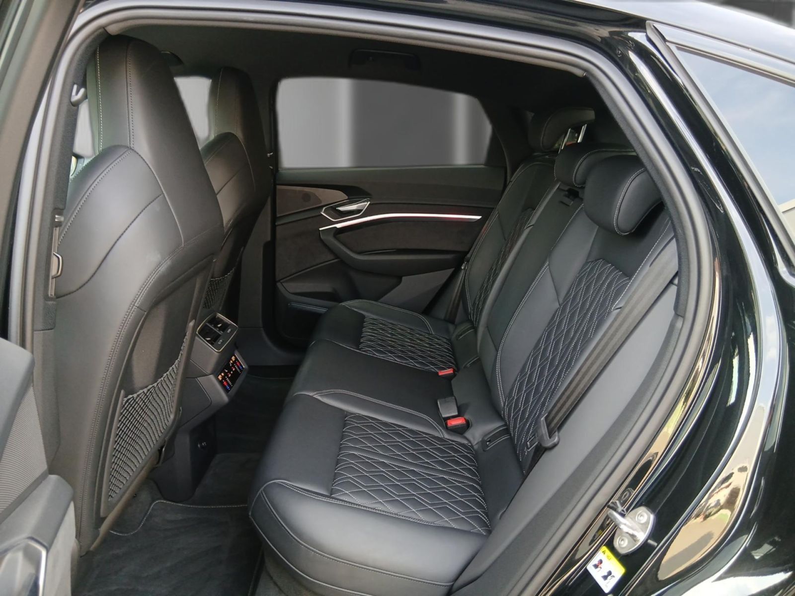 Audi e-tron - Bild 12