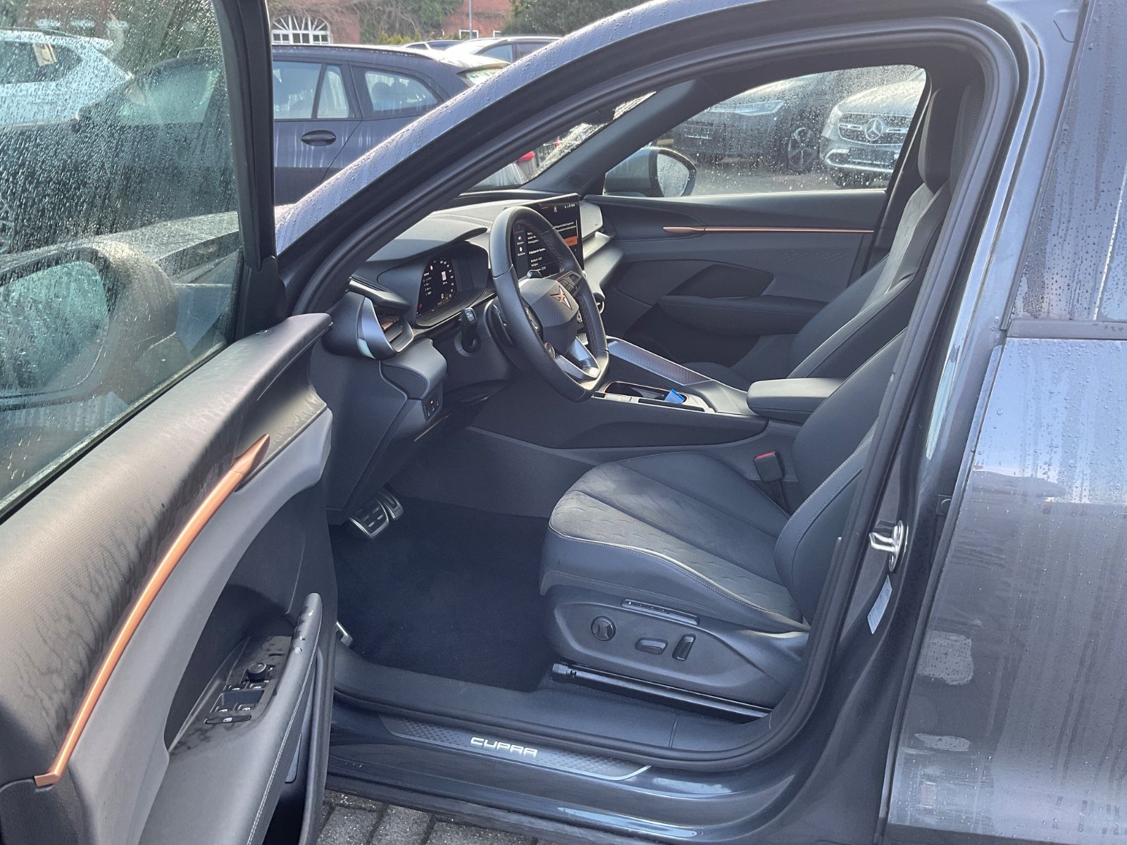 Fahrzeugabbildung CUPRA Terramar 1.5 eTSI DSG,LED,ACC,Kamera,Headup,Navi