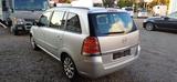 Opel Zafira B CATCH ME Now - Opel Zafira: Catch Me Now