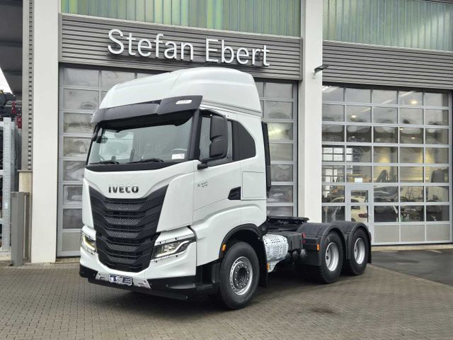 Iveco X-Way AS440X57TZ/P ON+ 6x4 Intarder 2xBett