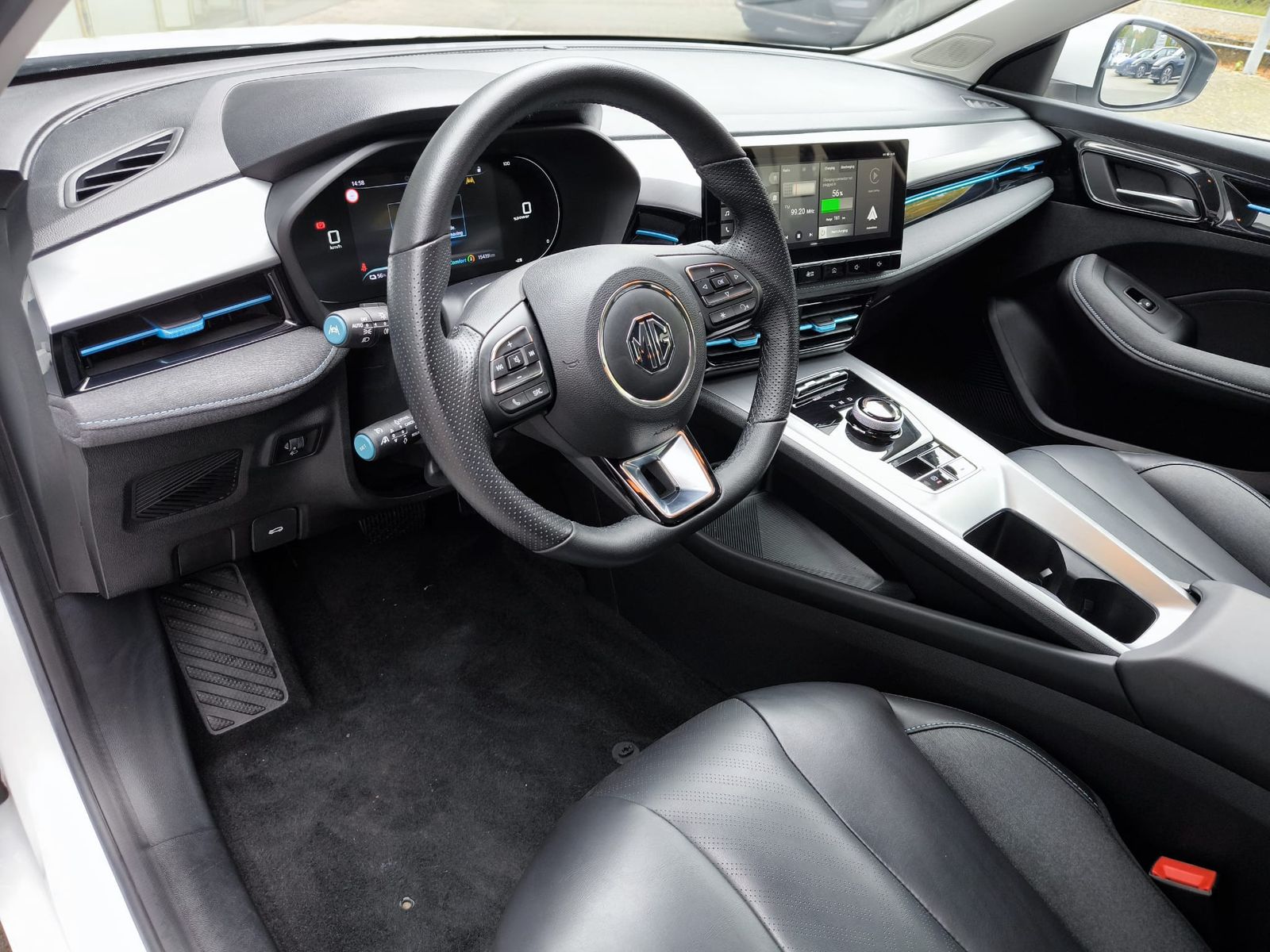 Fahrzeugabbildung MG 5 51 KWH Luxury NAVI+LEDER+SHZ+LED+DAB+ACC+360°