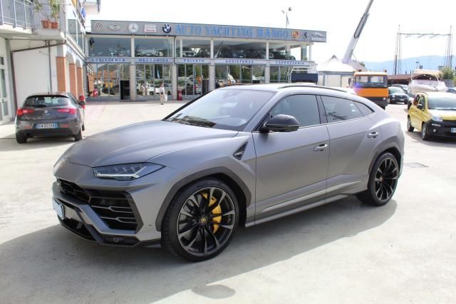 Lamborghini Urus 4.0 V8 auto Full Carbon-Tetto-T