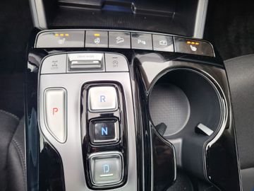 Fahrzeugabbildung Hyundai TUCSON 1.6 T-GDI 4WD 48V TREND LED PANO NAVI