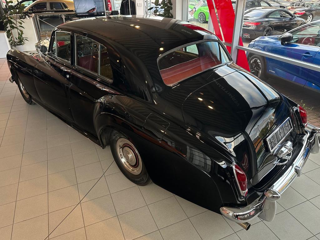 Rolls-Royce Silver Cloud