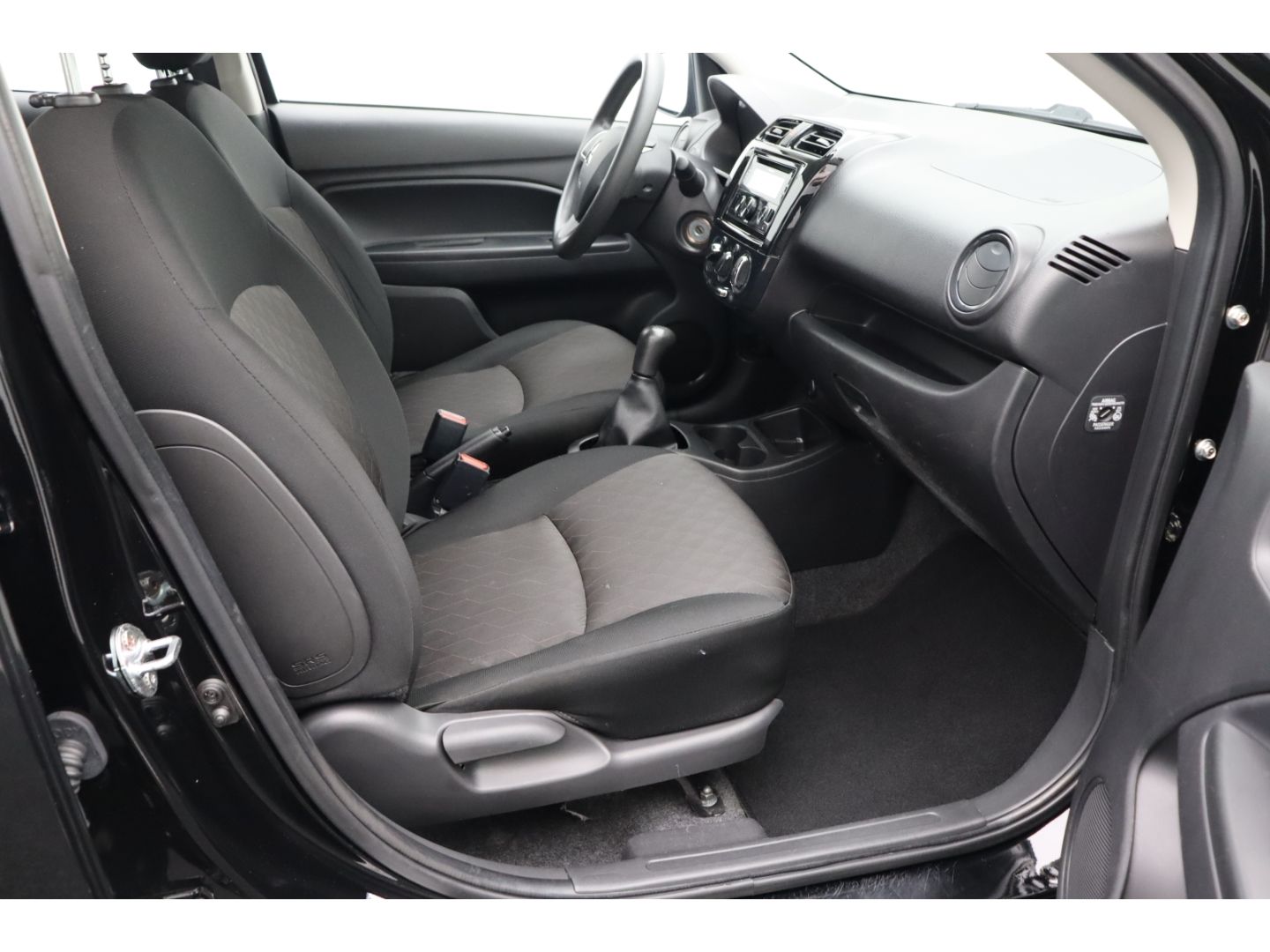 Fahrzeugabbildung Mitsubishi Space Star 1.2 Spirit Garantie