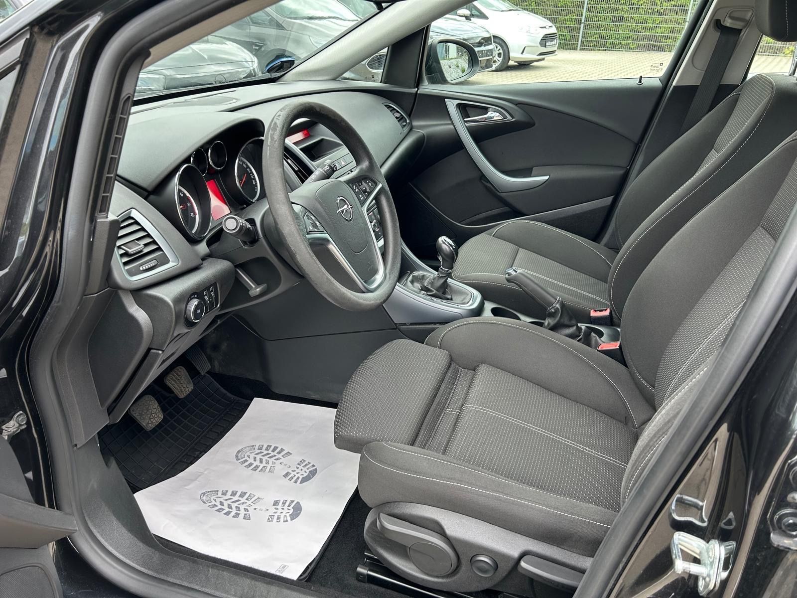 Fahrzeugabbildung Opel Astra J 1.6i Lim.°Tüv NEU°2.Hand°