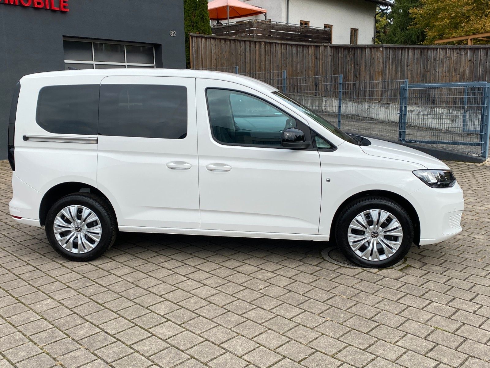 Volkswagen Caddy 2,0 TDi ACC+SHZ+Kam+Allwetter+PDC+Sunset+ imagem 3