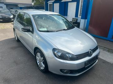 Volkswagen Golf - 2