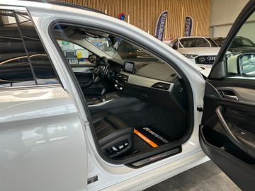 BMW 530 i Sport Line *HeadUP*Standh*LED*360*VOLL*