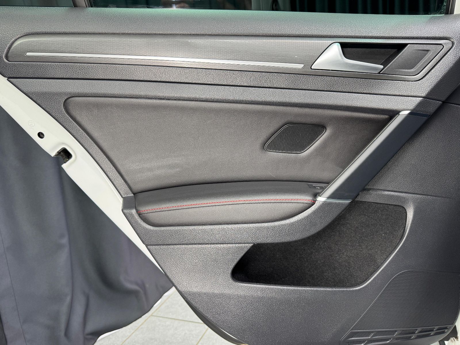 Fahrzeugabbildung Volkswagen Golf VII Lim. GTI BMT/Start-Stopp