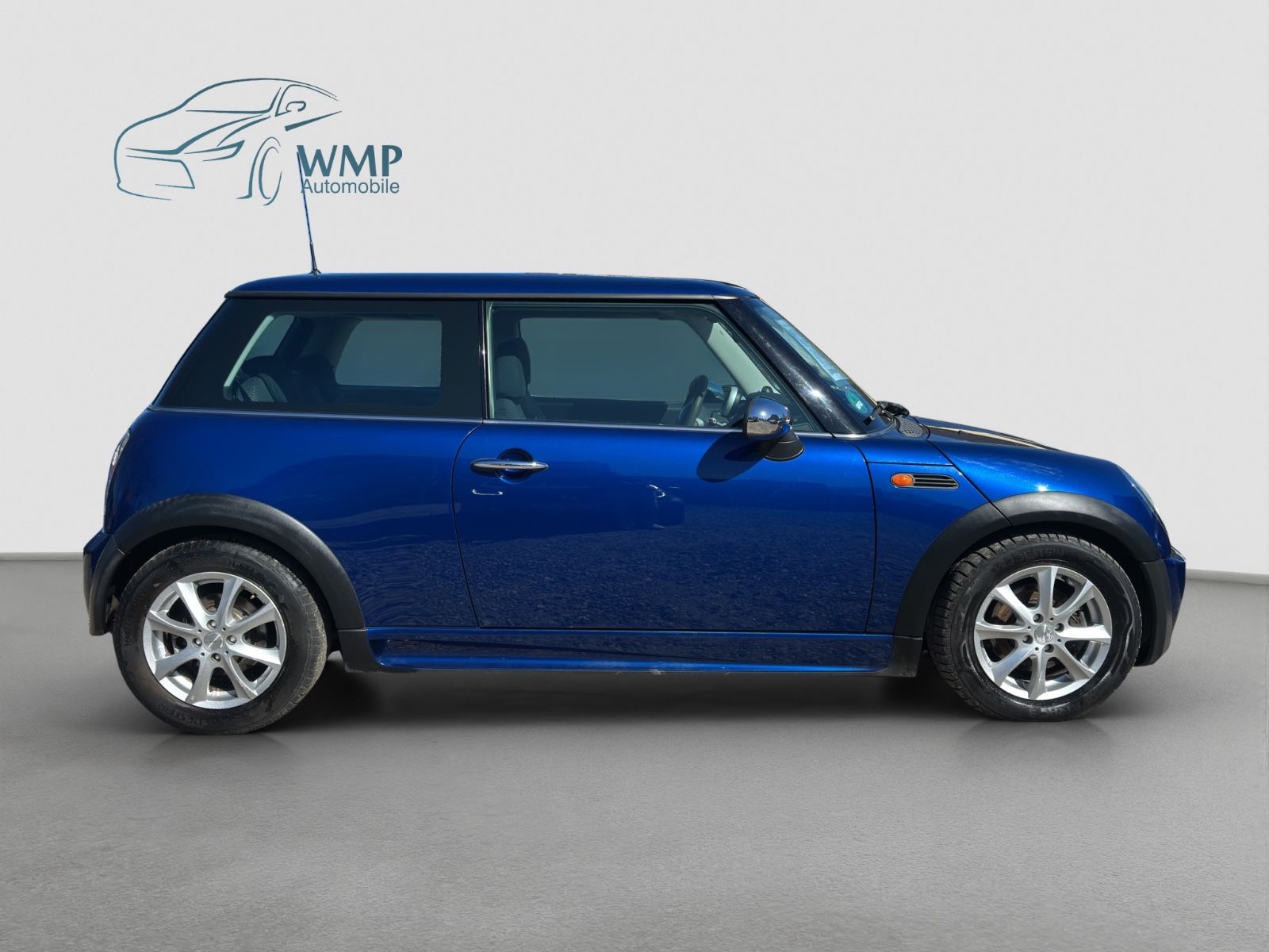 Fahrzeugabbildung MINI ONE /Panoramadach/Klima/SHZ/TÜV07.2027