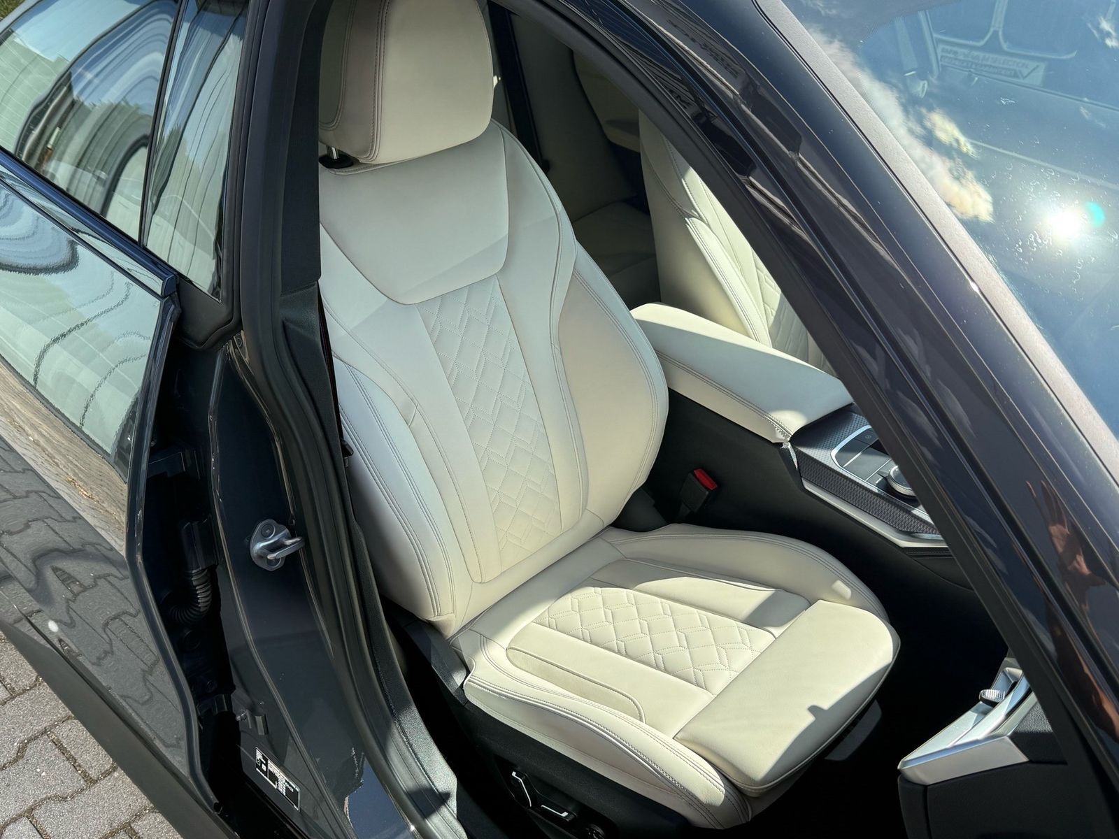 BMW i4 - Bild 25