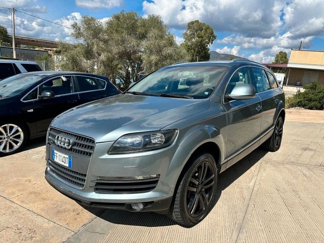 Audi Q7 3.0 V6 TDI 233CV quattro tiptronic