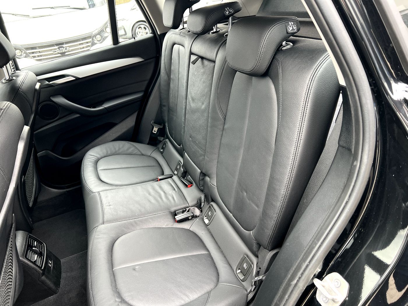 BMW X1 20i xDrive Advantage *Leder Sitzh. DAB PDC* foto 14