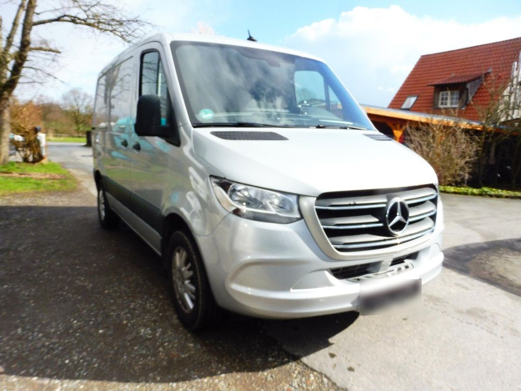 Image of Mercedes-Benz Sprinter