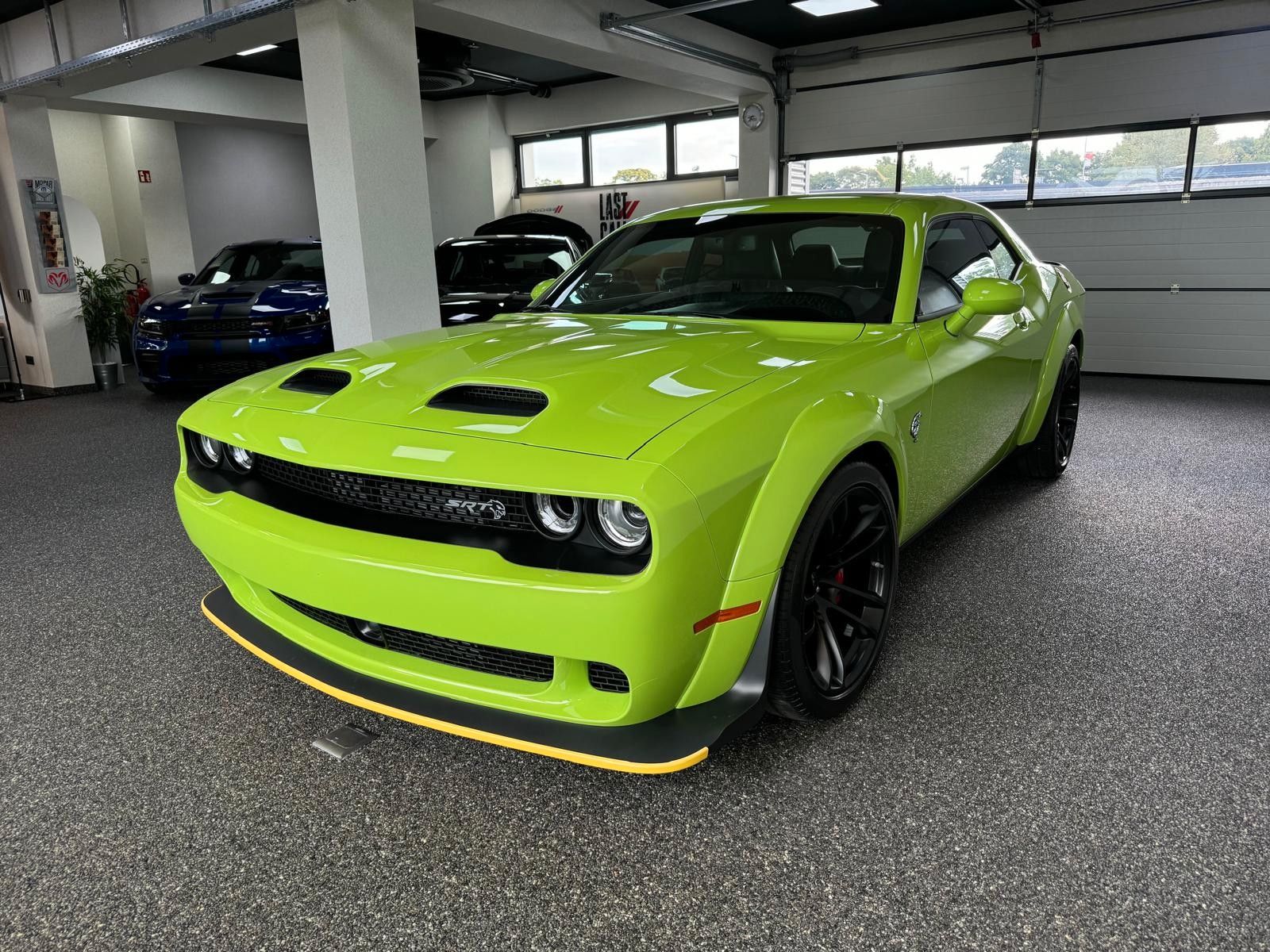 Fahrzeugabbildung Dodge CHALLENGER HELLCAT JAILBREAK-LAGUNA-SUNROOF-LAST