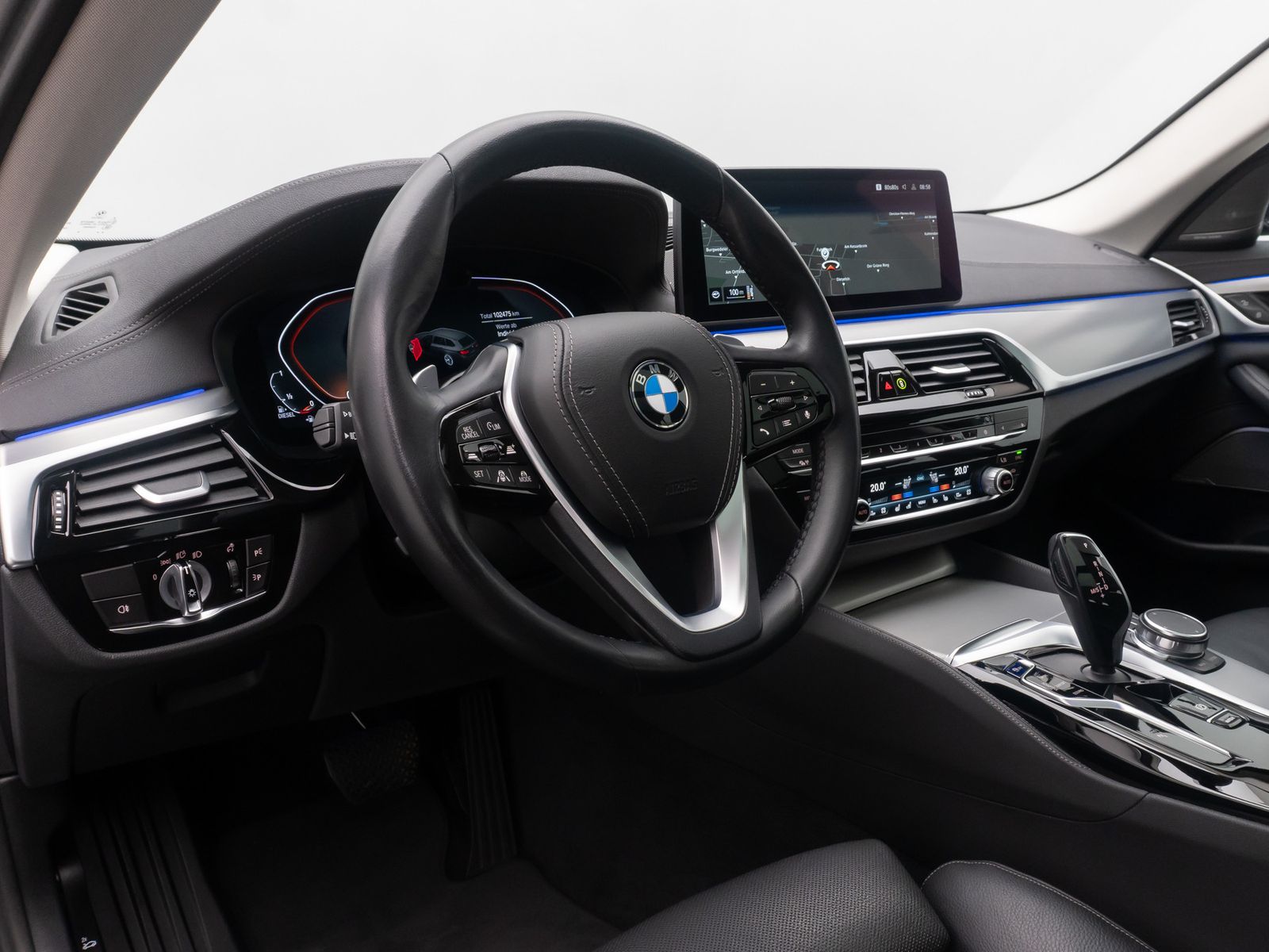 Fahrzeugabbildung BMW 540d xD Luxury Line Panorama H/K HUD Bel&uuml;ftung
