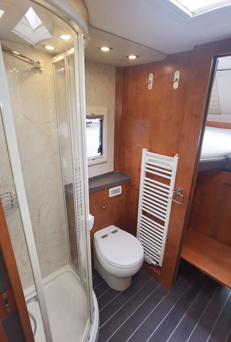 Fahrzeugabbildung Phoenix 8300 BMRSLX