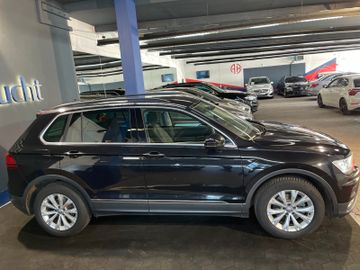 Volkswagen Tiguan - 9