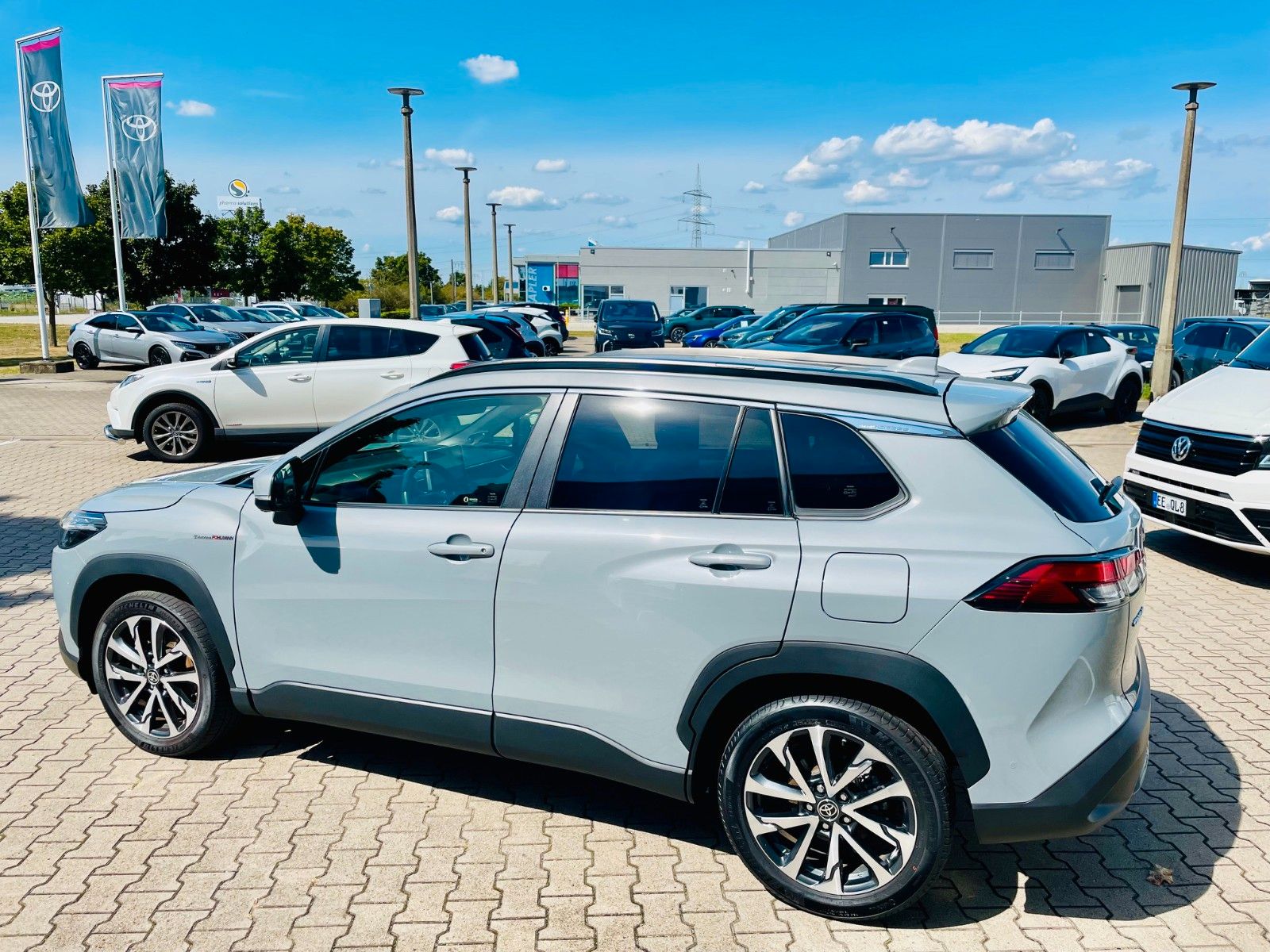 Toyota Corolla Cross 2.0 Hybrid Lounge DACH LEDER 360° foto 5