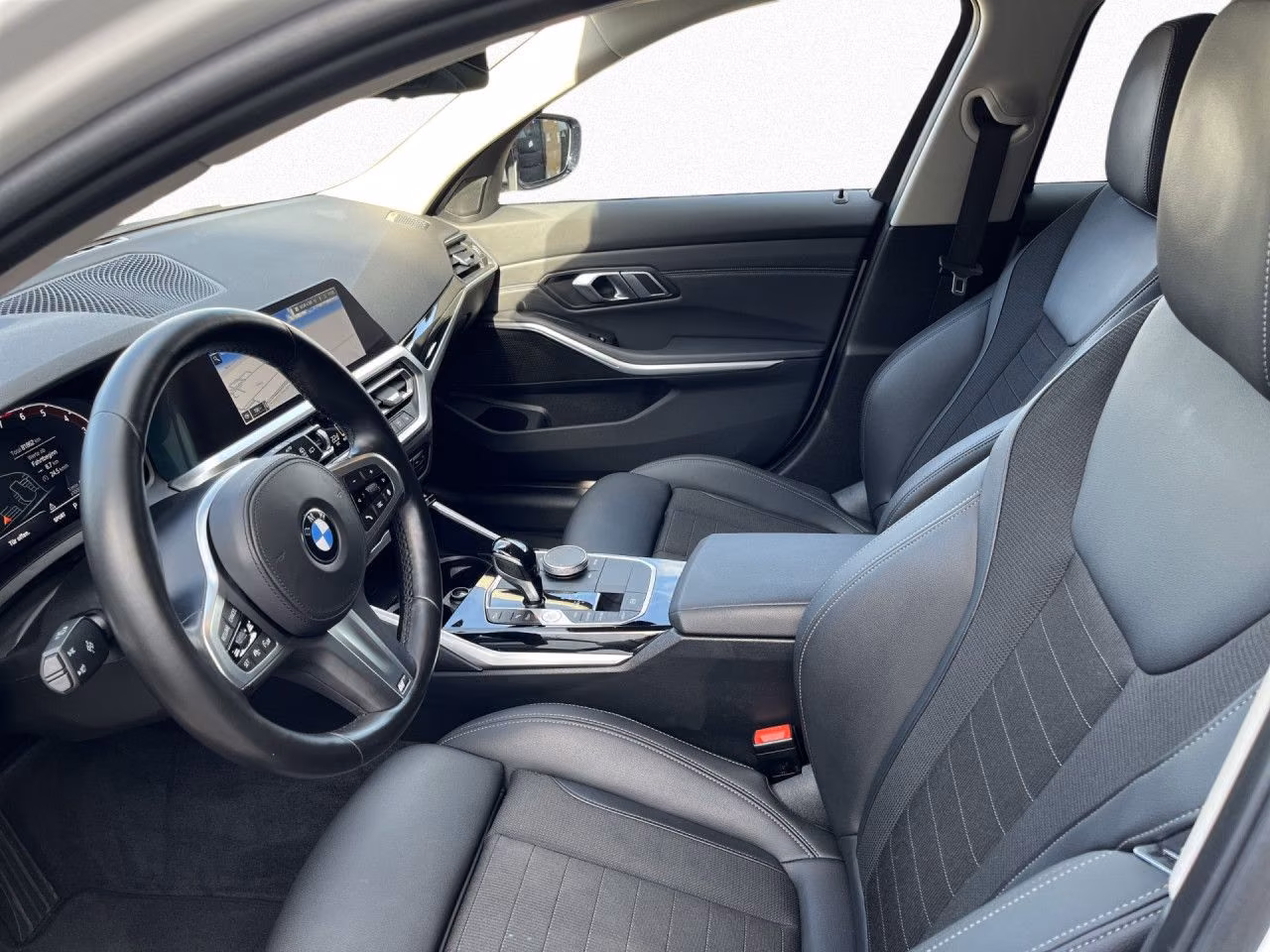 BMW 318i Tour Sport Line HIFI DAB RFK LED St+Go 18"