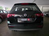 Volkswagen Tiguan Comfortline BMT/Start-Stopp 4Motion - gebrauchte SUVs in Neuss