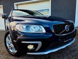 Volvo XC70 Momentum AWD*STAND-HEIZ*LEDER*MEMORY*UVM* - Volvo XC70: 7