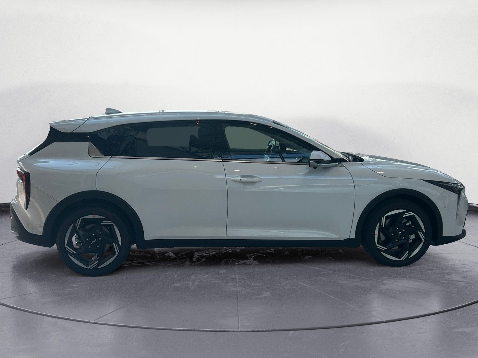 Kia K4 - Bild 5