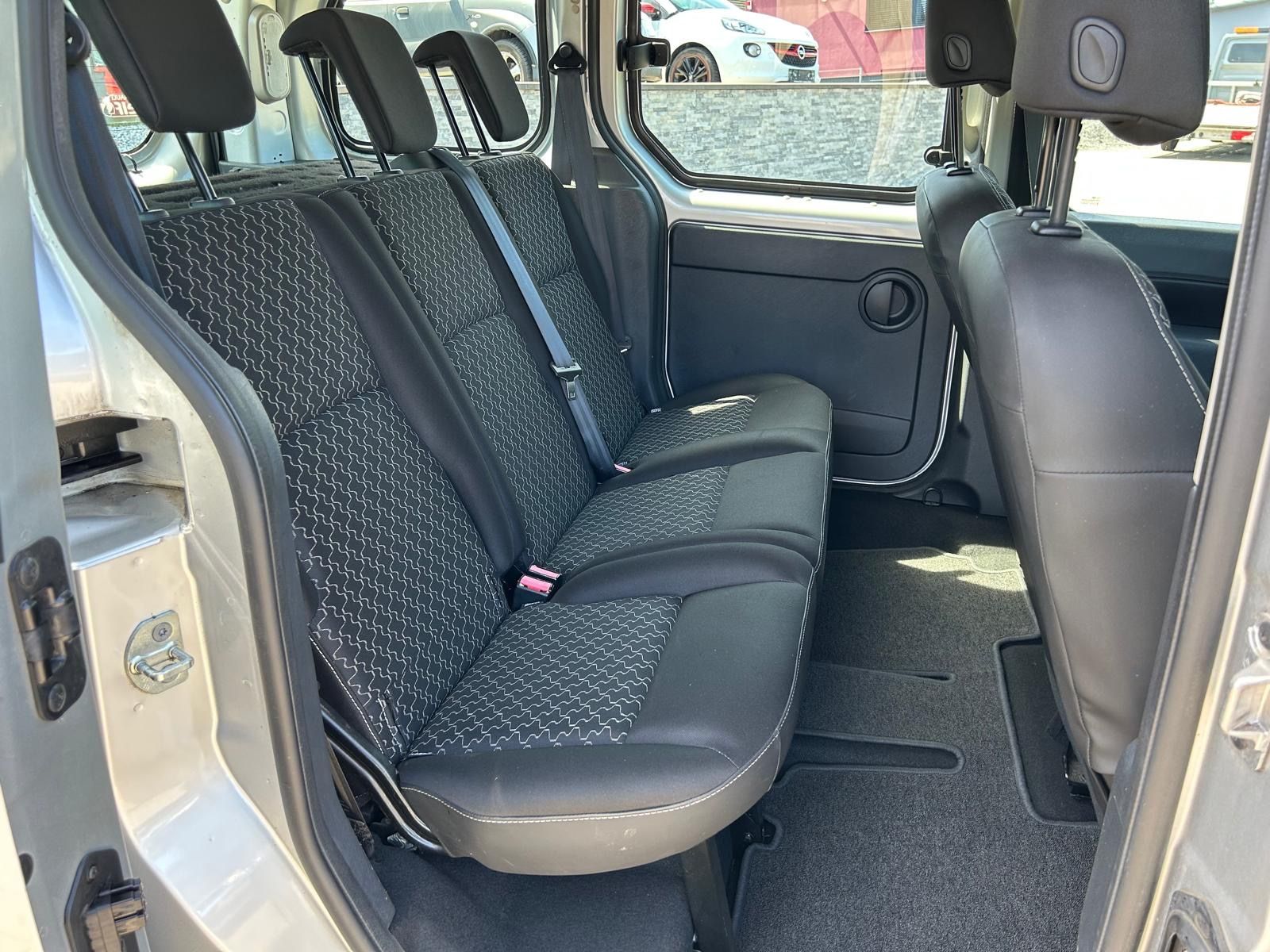 Fahrzeugabbildung Renault Kangoo Expression°5 Sitzer°Klima°