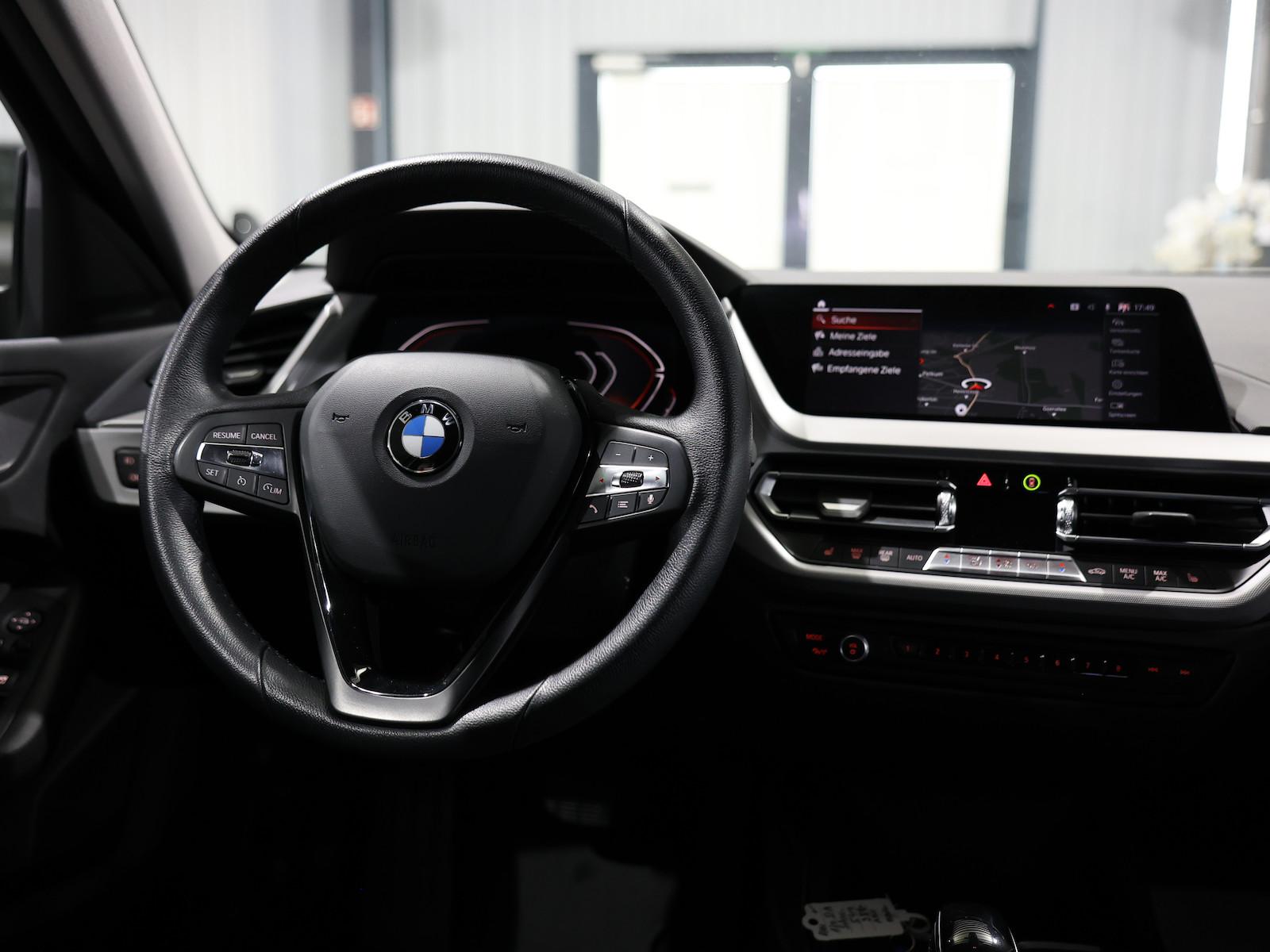 BMW 1 Series d Advantage / LED / LIVE-COCKPIT-PRO+NAVI+, миниатюра 17
