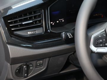 Volkswagen Polo VI ''Team Edition'' 1.0 TSI 5-Gang Anschlus