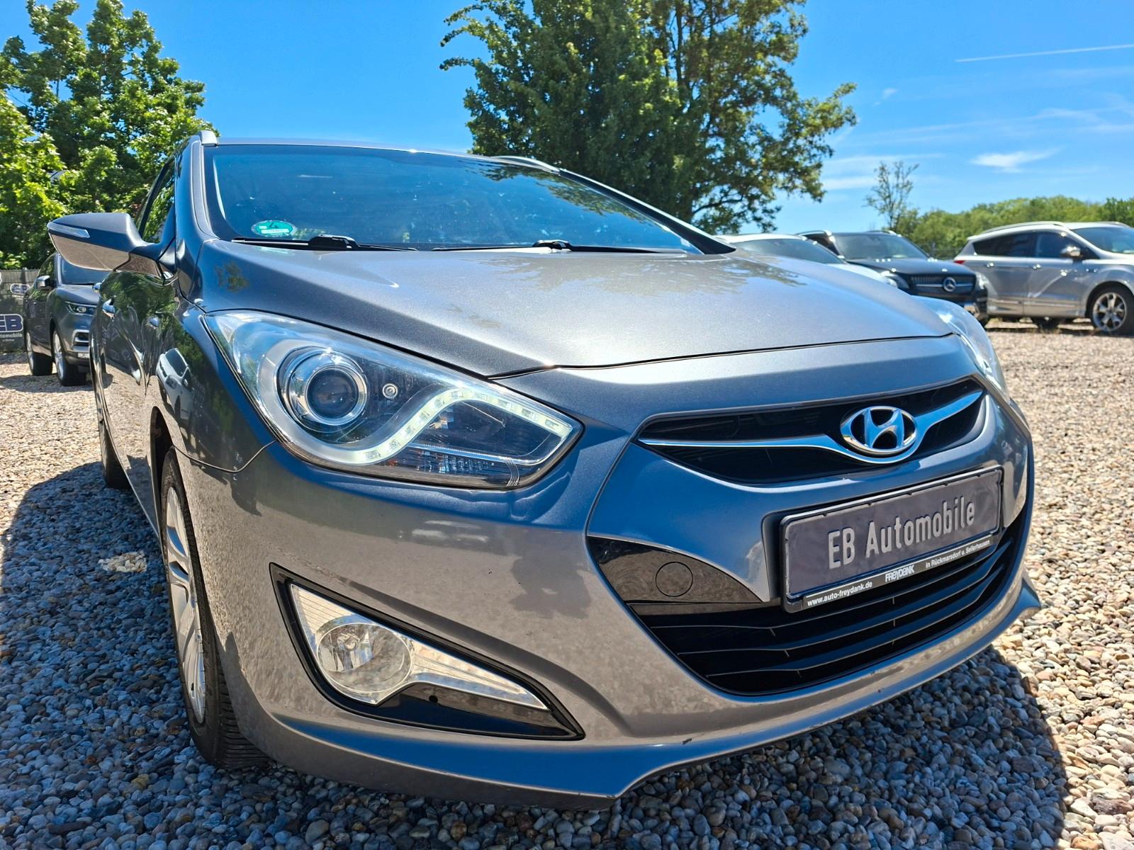 Hyundai i40 2013 — photo 35