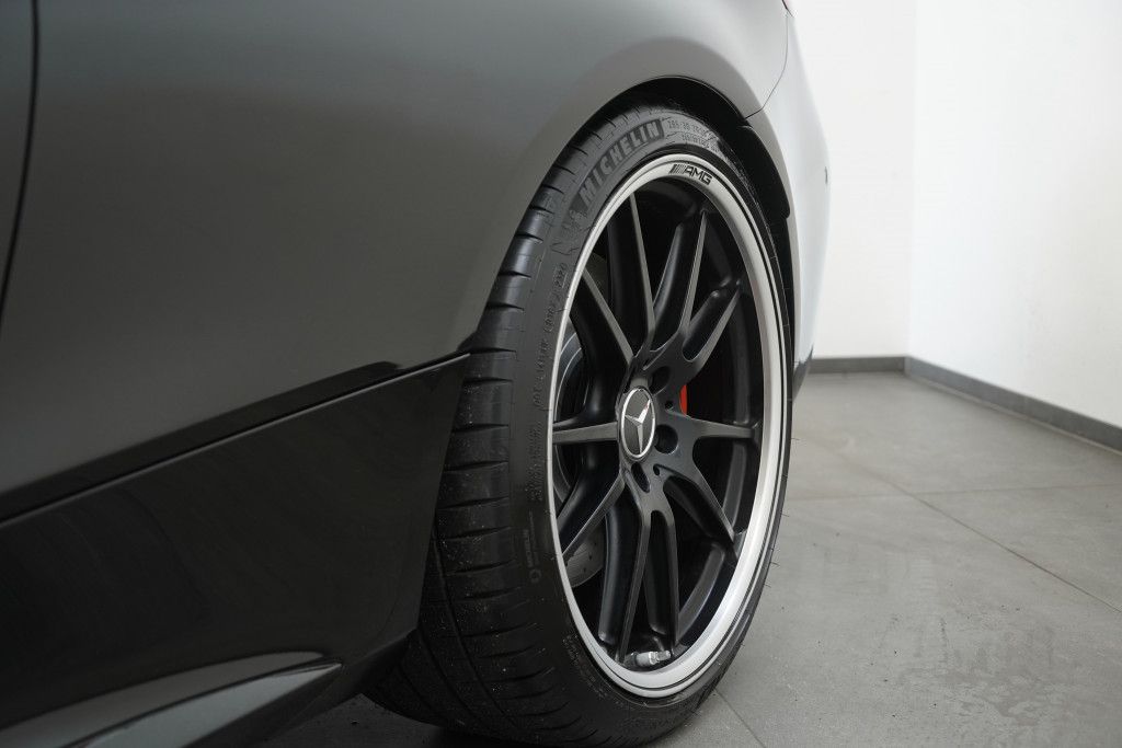 Mercedes Benz C 63 Amg