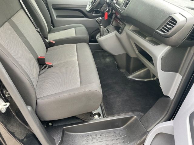 Fahrzeugabbildung Citroën Jumpy Kasten 2.0 BlueHDi 145 Club M-L2H1 Navi, T