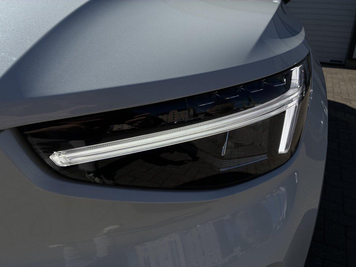Volvo XC40 B3 Core LED Navi SHZ