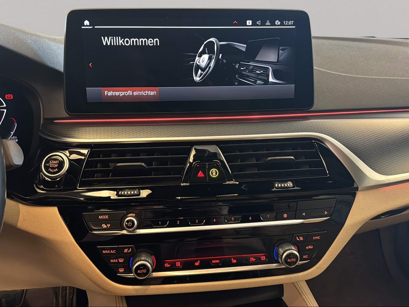 BMW 530d Touring M Sport LiveCockpitProf Head-Up