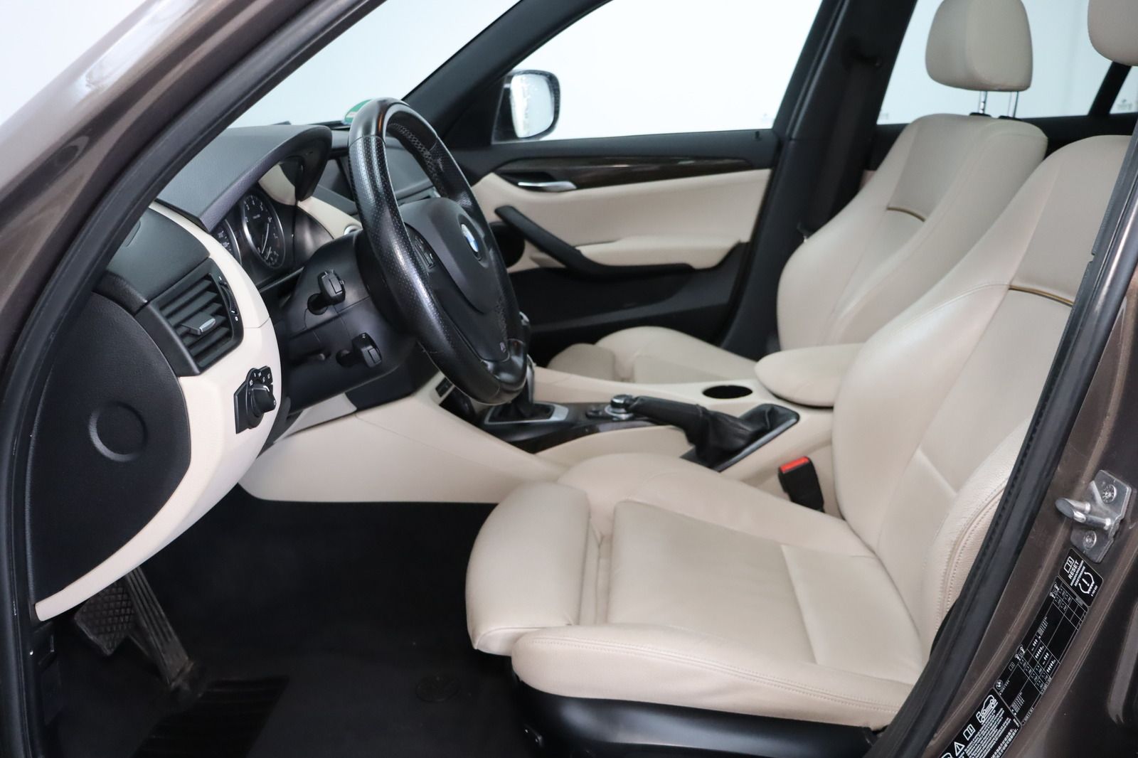 Fahrzeugabbildung BMW X1 xDrive28i * Pano * Leder * Xenon