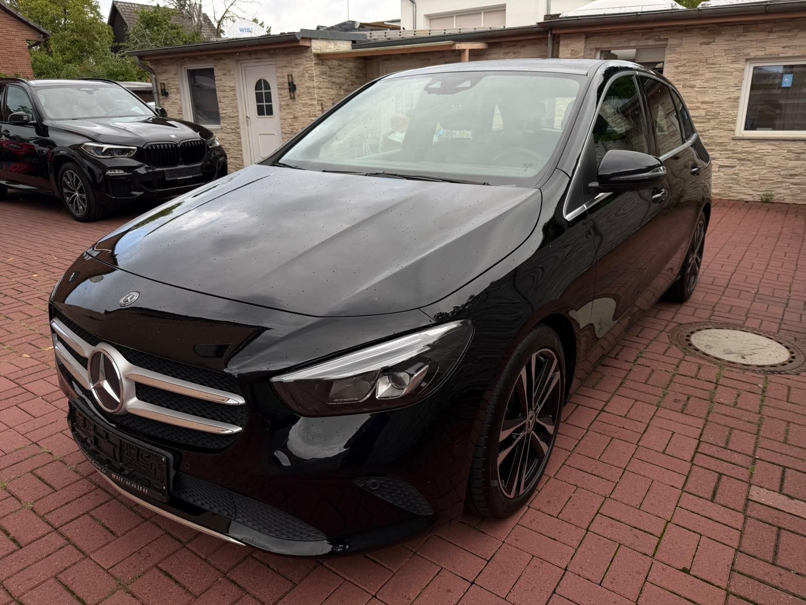 Mercedes-Benz B 200 Edition 19 AUT+AMBIENTE+NAVI+LED