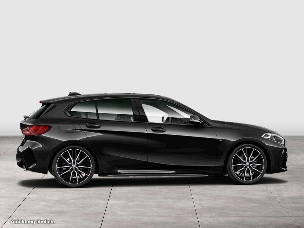BMW 120i HUD+PANO+RFK+NAVI+LED+PDC+V+H
