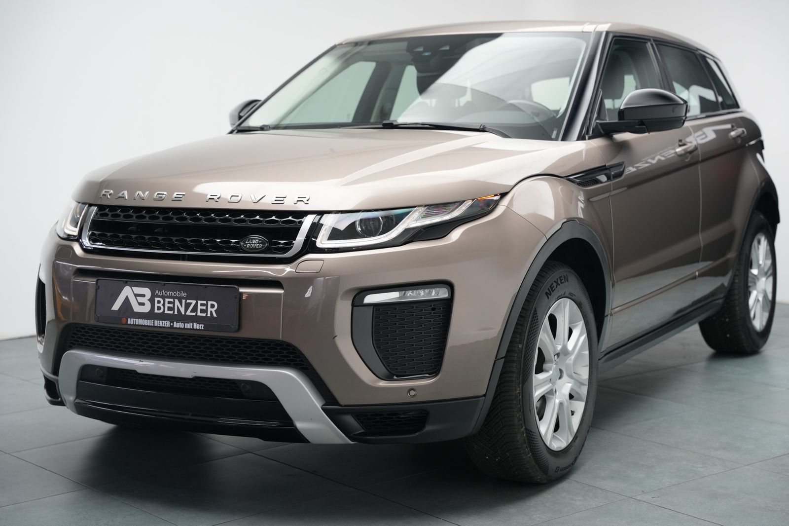 Fahrzeugabbildung Land Rover Range Rover Evoque SE Dynamic *Panorama*Kamera