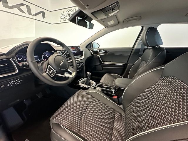 Fahrzeugabbildung Kia XCeed Vision 1.0 T-GDI LED Navi Kamera DAB