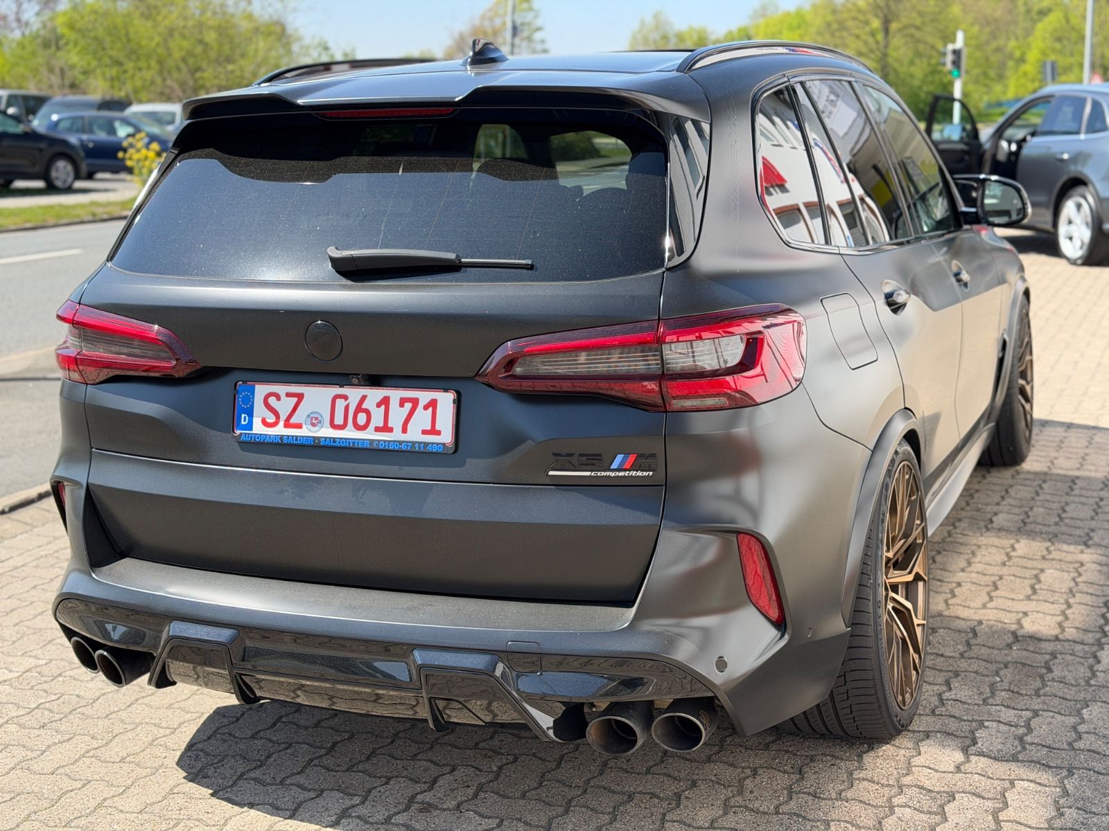 BMW X5 M Competition Akrapovic Paket SKY W&S PANO foto 5