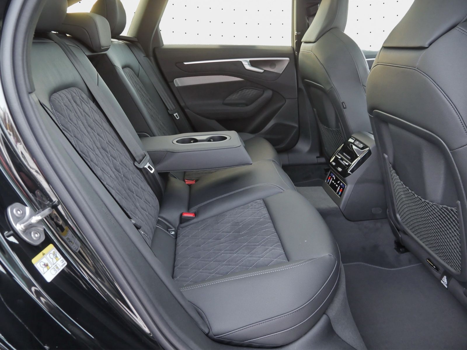 Audi A6 - Bild 16