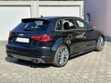 Audi S3 2.0 TFSI S tronic quattro Sportback - schwarze Audi S3