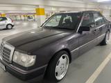 Mercedes-Benz E 300 24V - gebrauchte Mercedes-Benz E 300 aus dem Jahr 1992